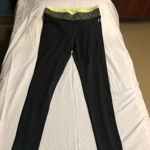 Victoria’s Secret workout leggings